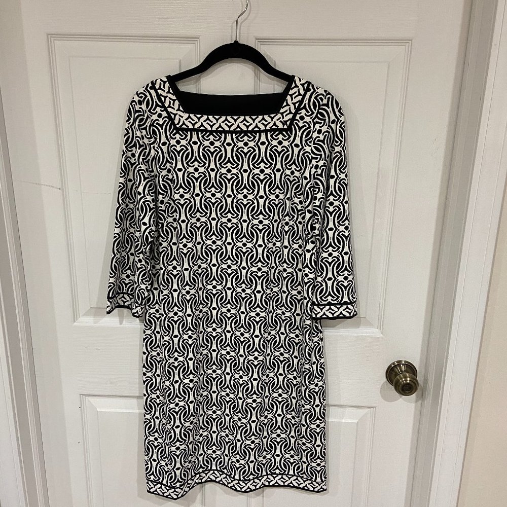 Talbots Effortless Jersey Shift Dress - Size Petite M - Cream & Black print